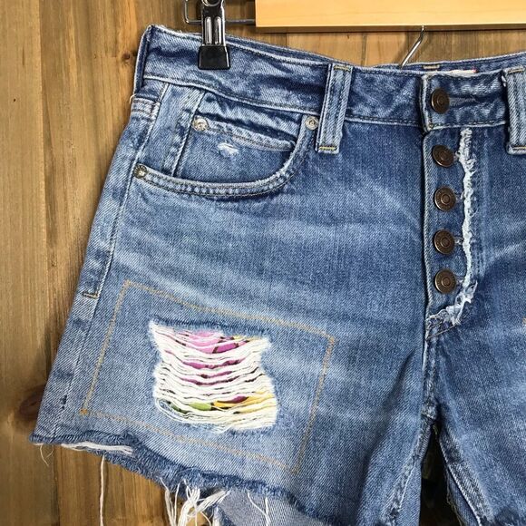 OOAK We The Free Upcycled Denim Cutoff Foral & Patch Shorts Button Front Sz 26 - Picture 6 of 15